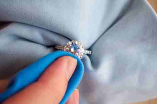 How To Clean Diamond Ring